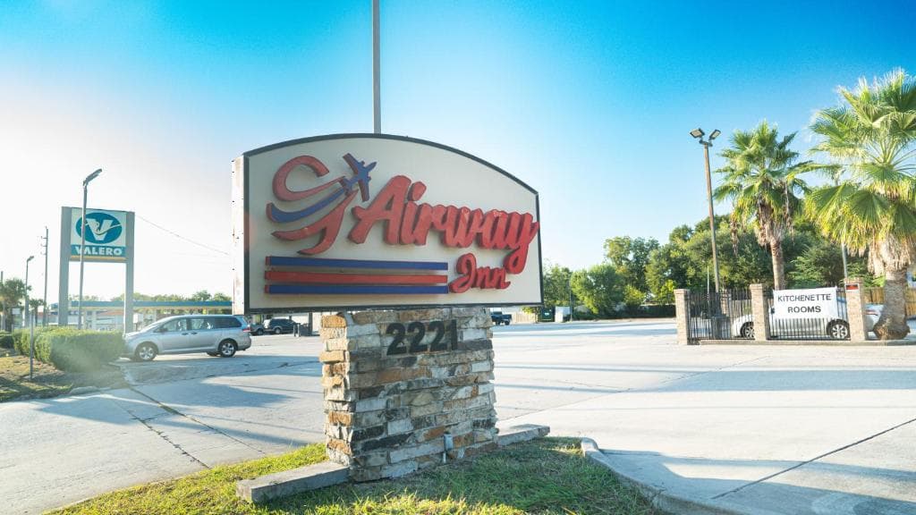 Airway Inn - IAH Airport