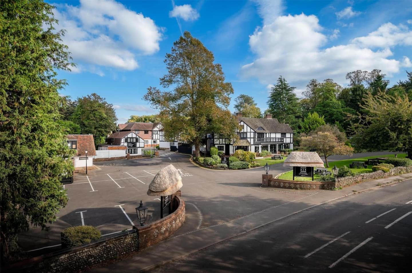 Thatchers, Leatherhead East Horsley