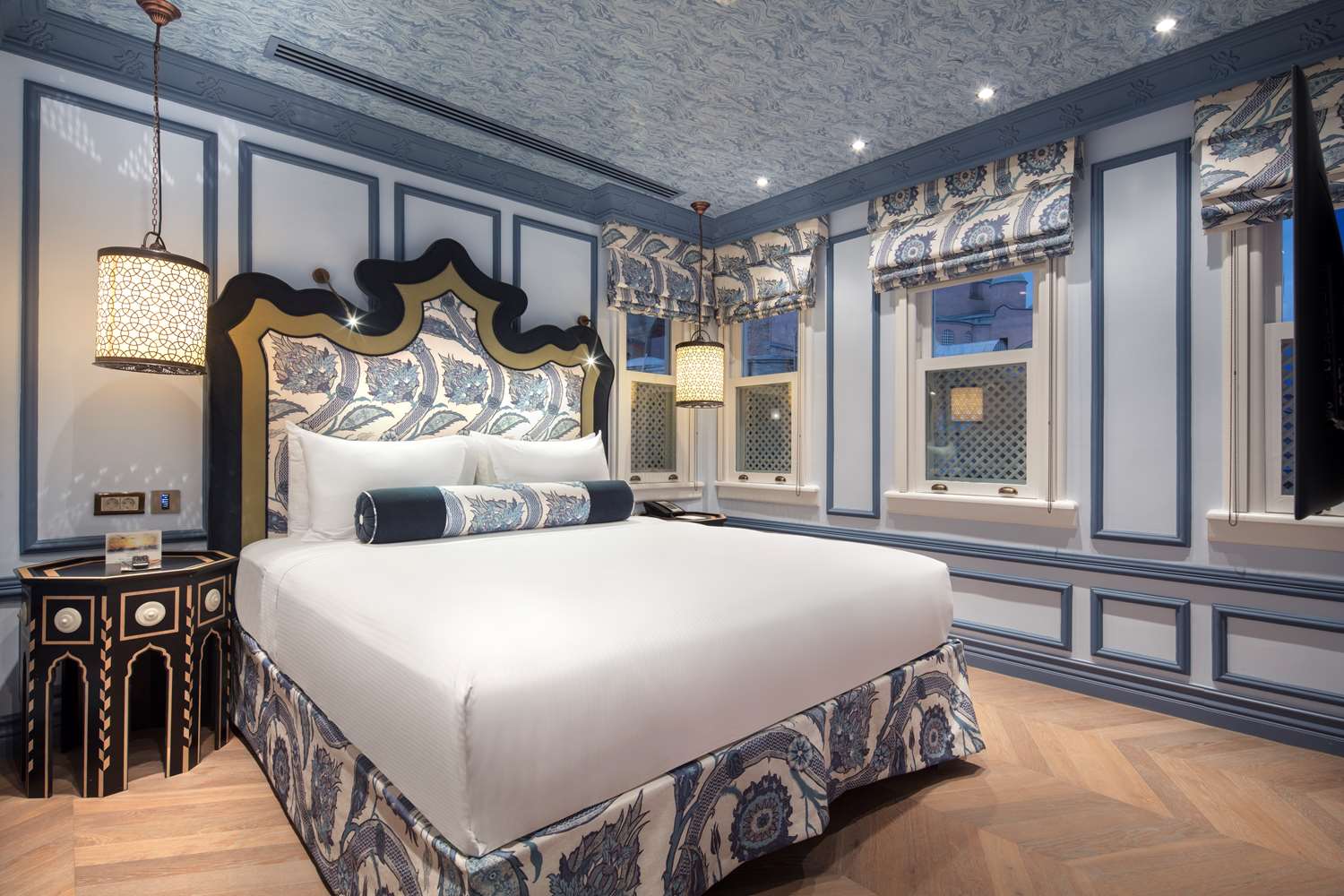 Hagia Sofia Mansions Istanbul, Curio Collection by Hilton