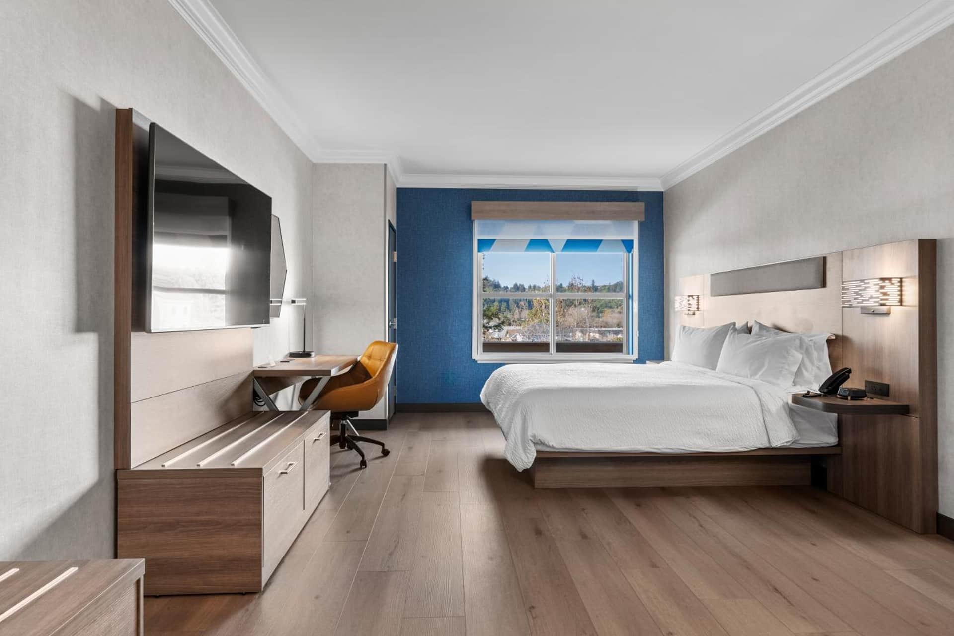 Holiday Inn Express Hotel & Suites Santa Cruz by IHG
