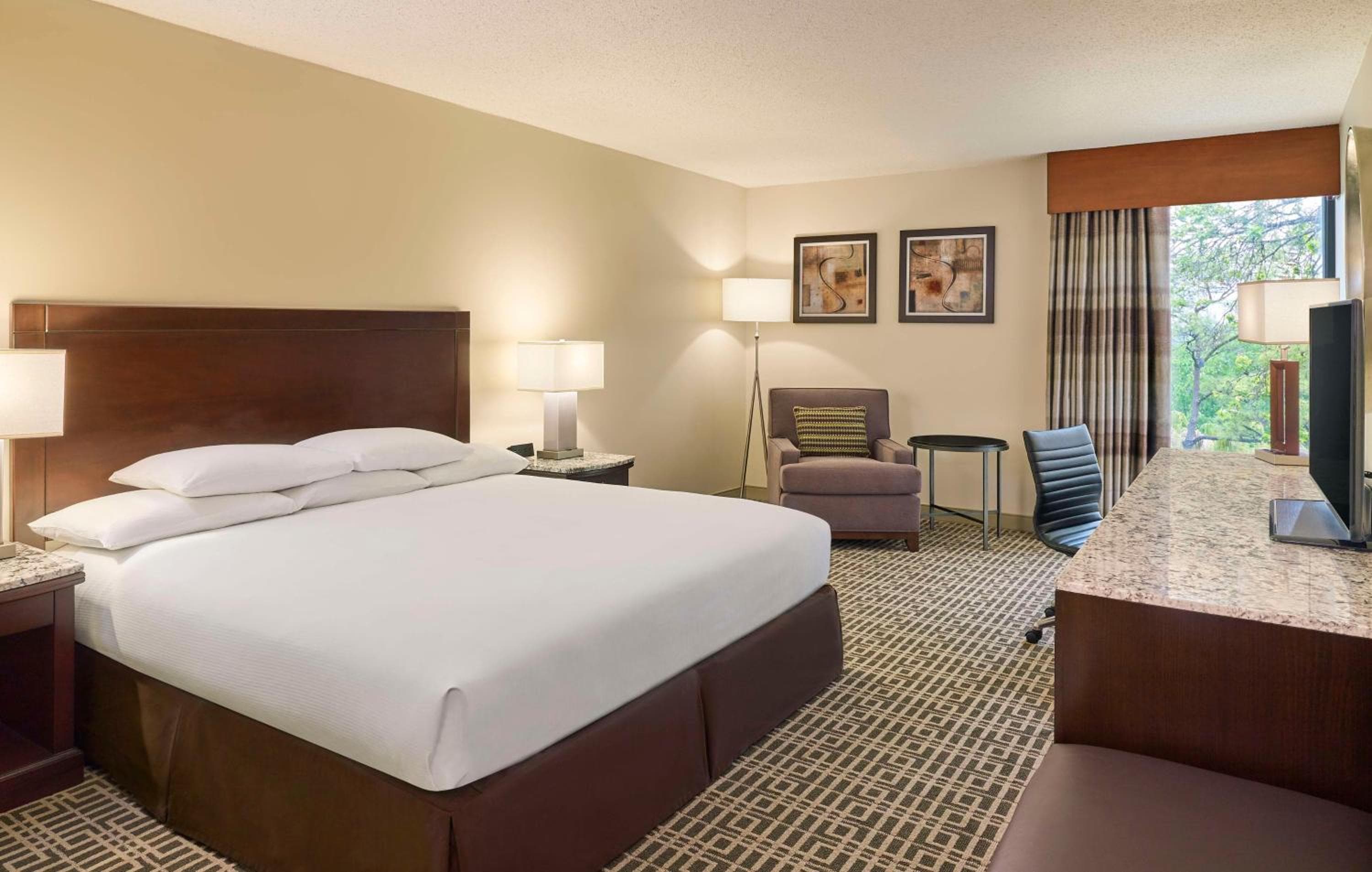 DoubleTree by Hilton Hotel Houston Intercontinental Airport