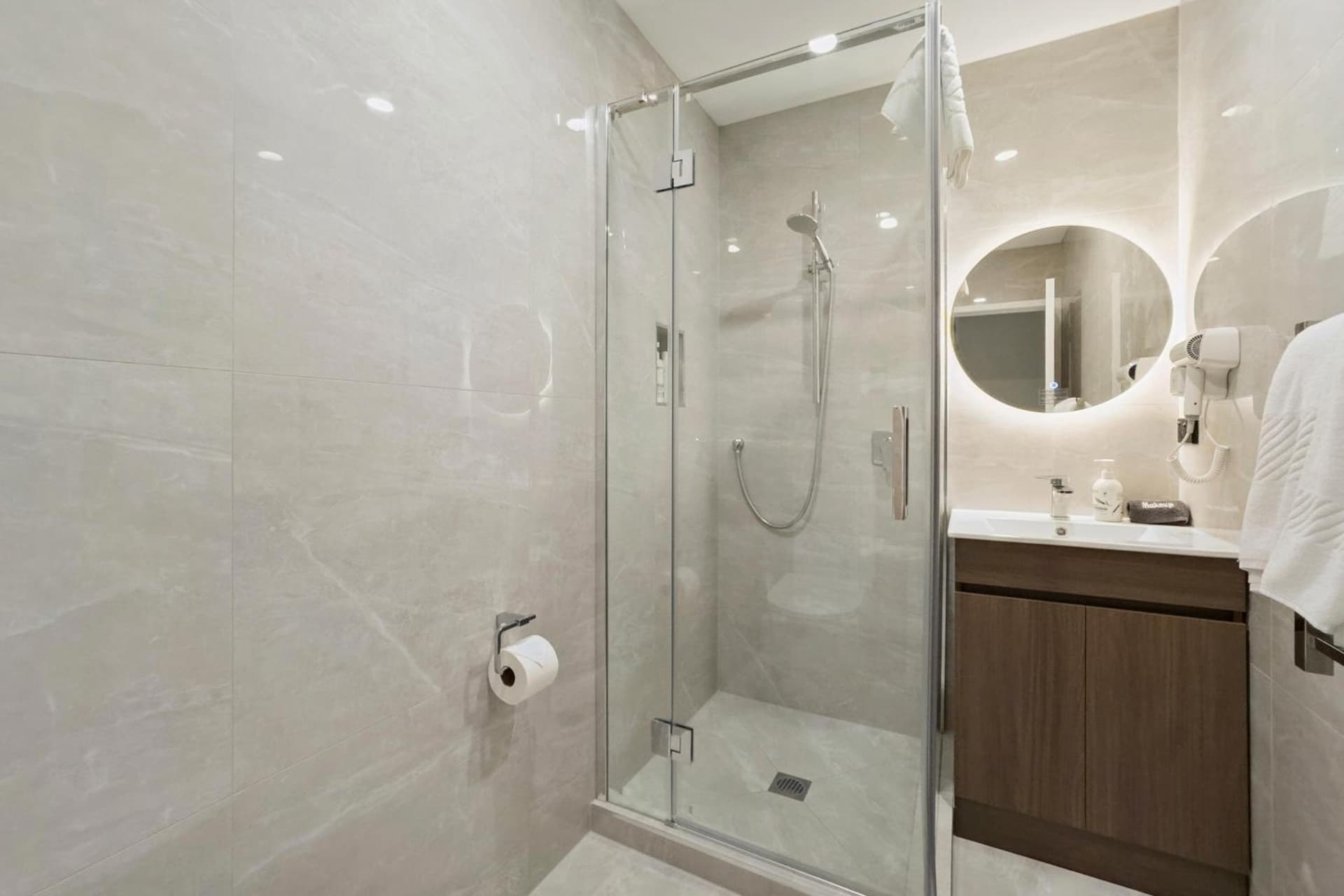 Sai Motels