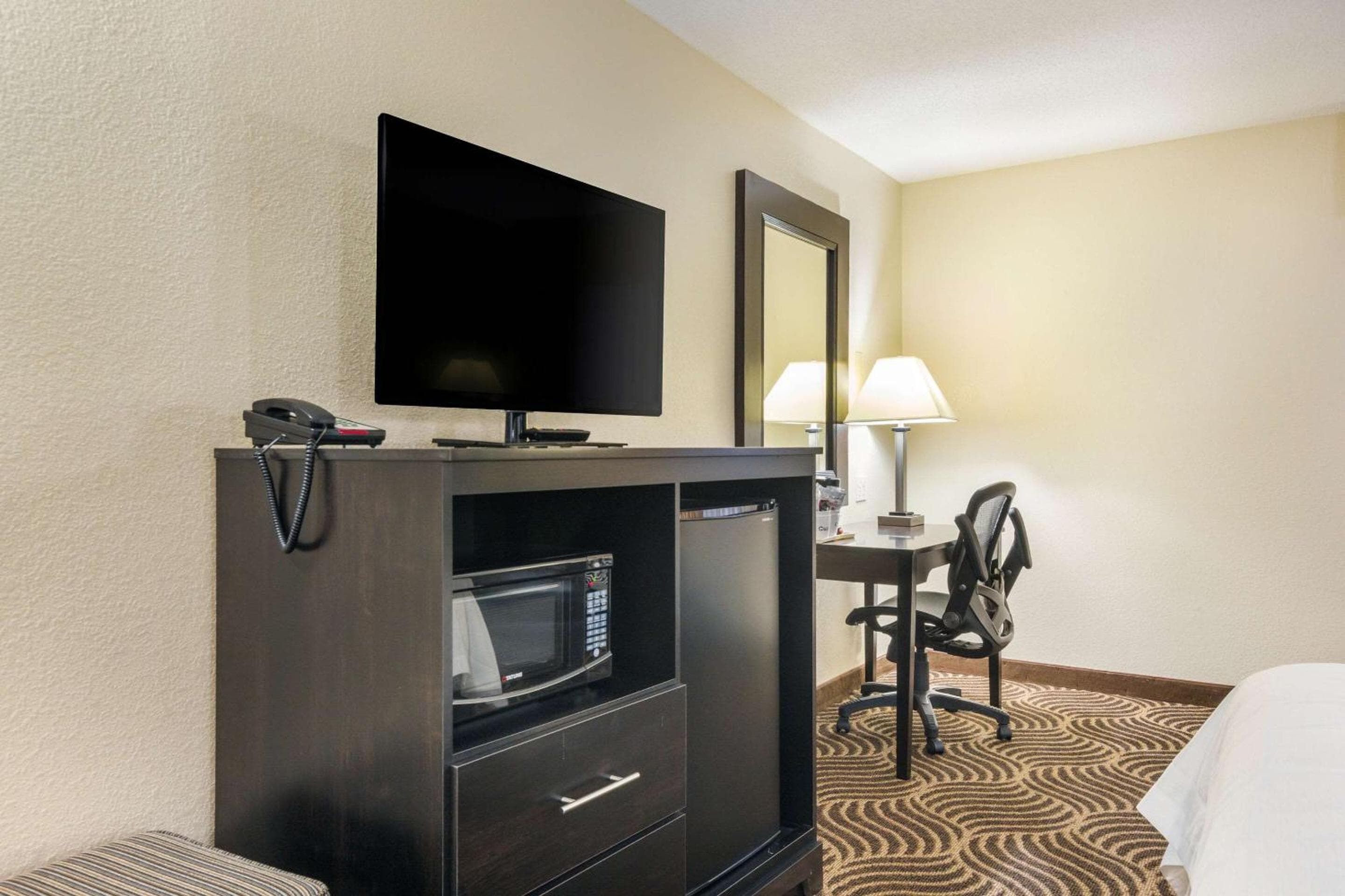 Quality Inn & Suite Florence - Cincinnati South
