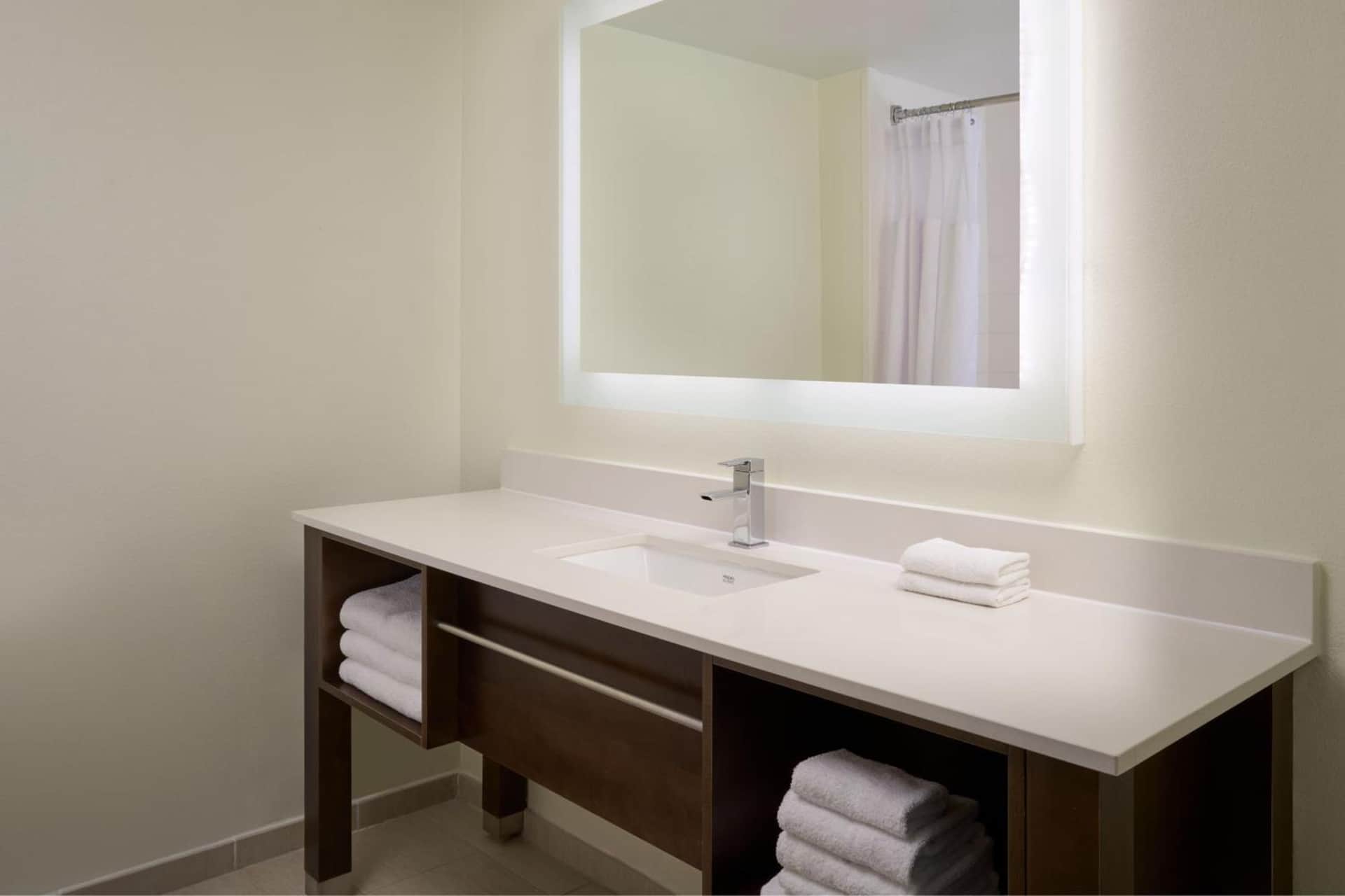 Delta Hotels by Marriott West Palm Beach