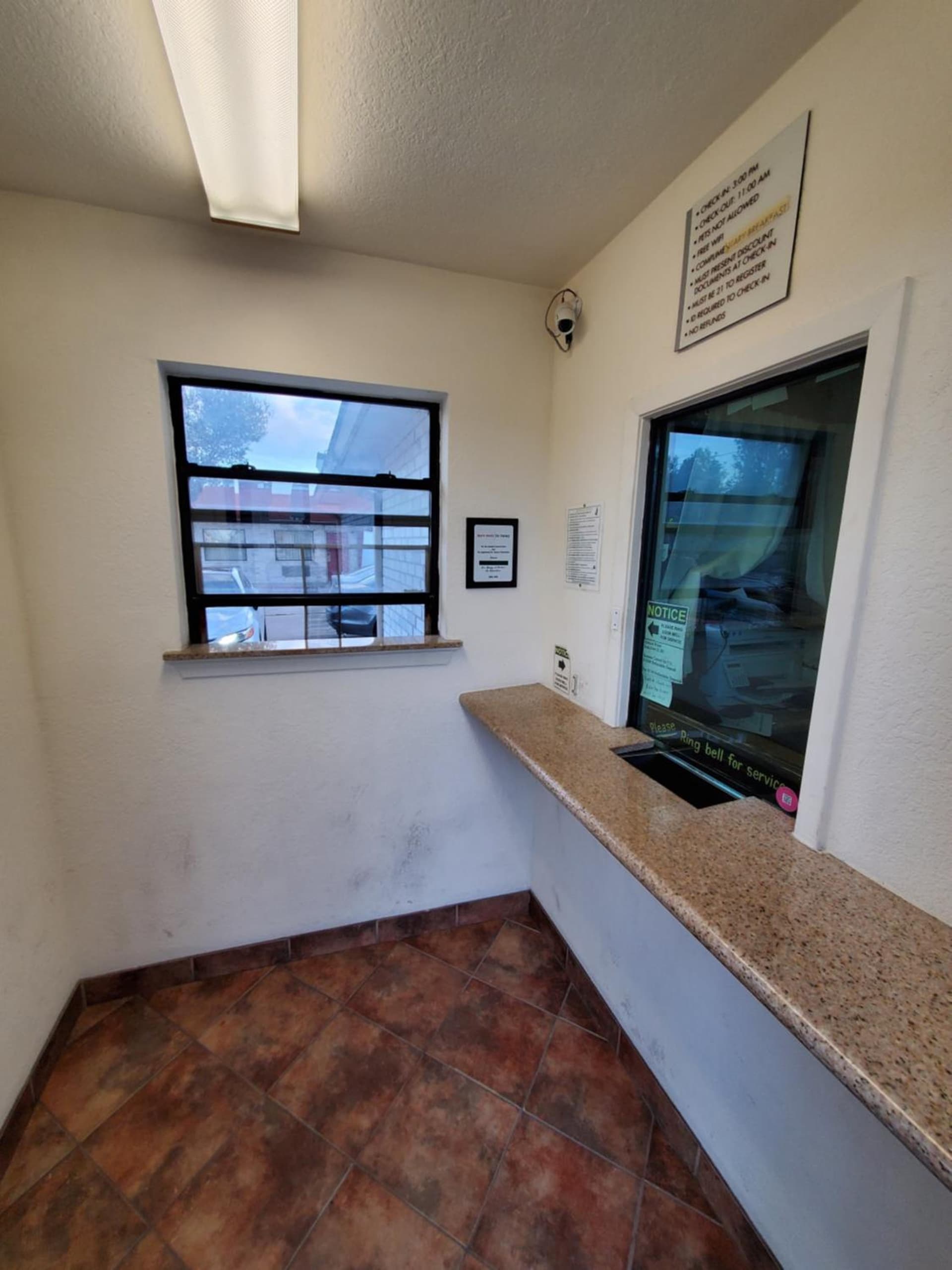 River Inn Motel