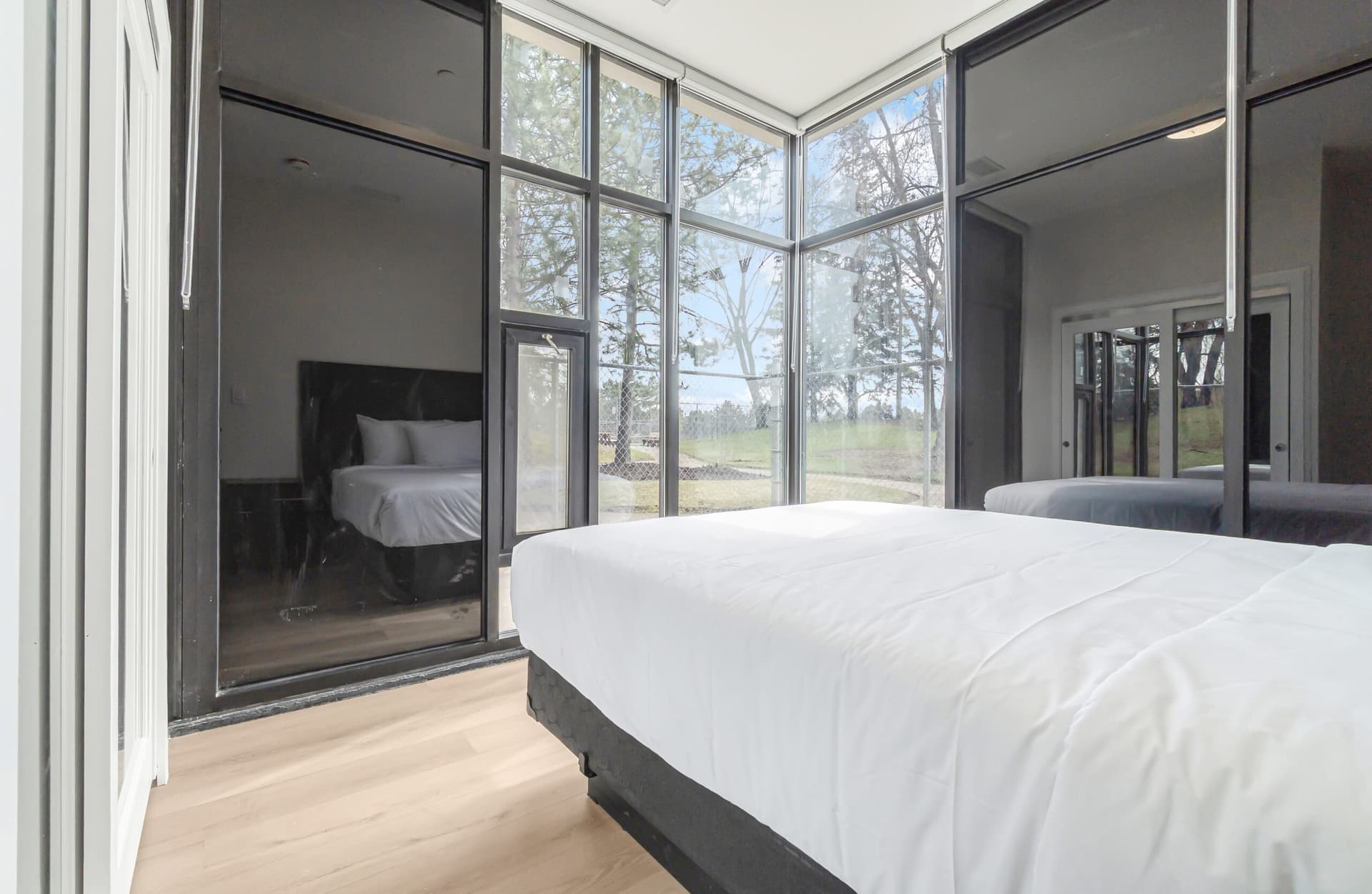 Meadowvale Apartment Hotel