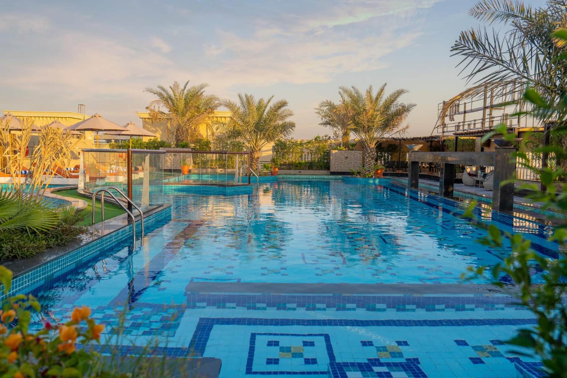 La Zona Continental Hotel