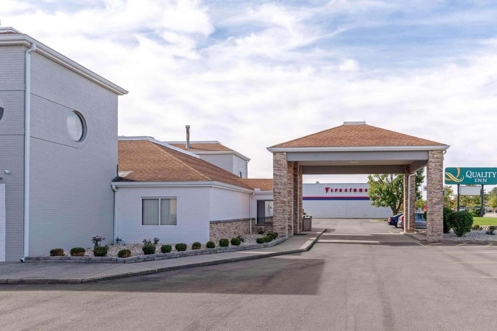 Quality Inn Fairborn near Wright Patterson AFB