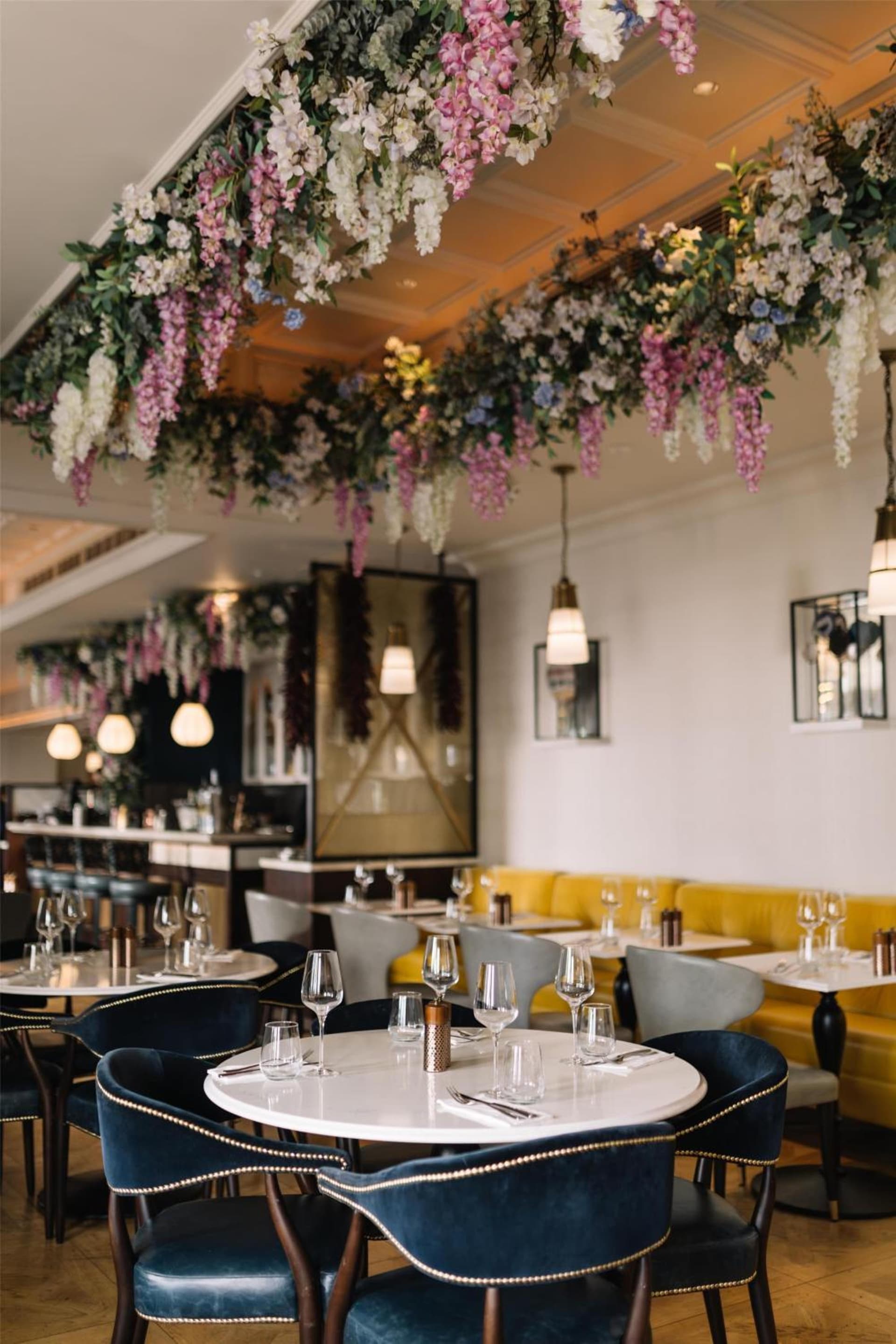 100 Queen's Gate Hotel London Kensington, Curio Collection by Hilton