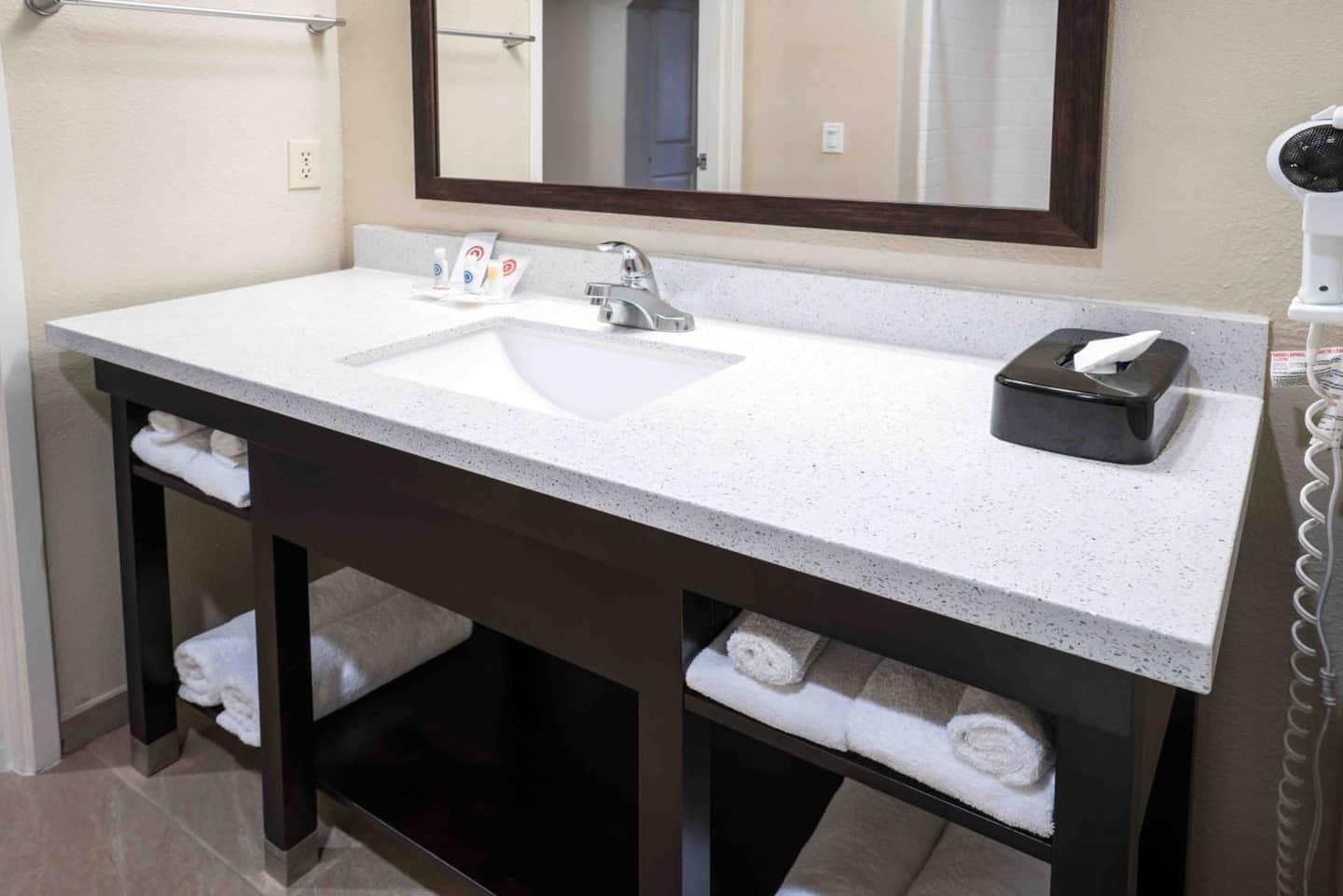 Comfort Suites Fresno River Park