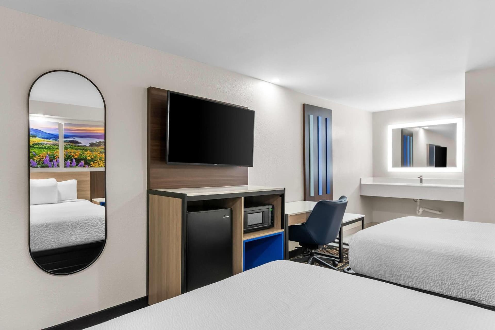 Days Inn by Wyndham Indianapolis East Post Road