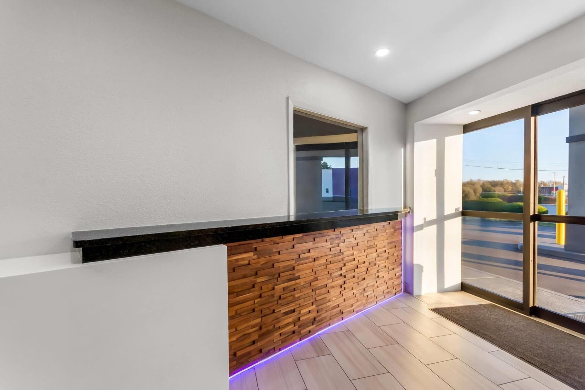 Days Inn by Wyndham Indianapolis East Post Road