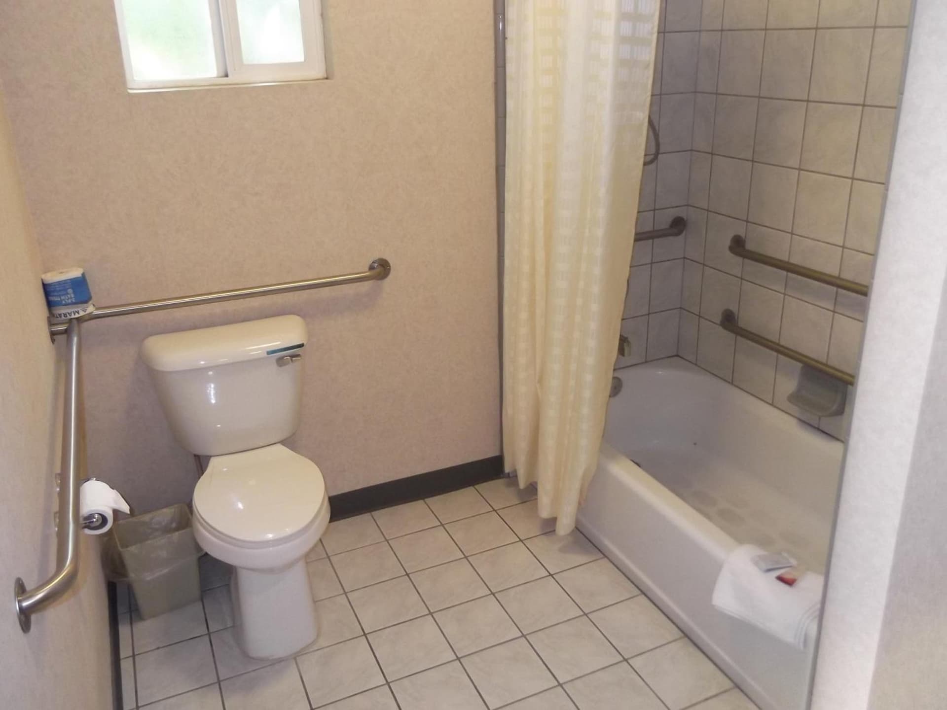 Garden Inn and Suites Fresno