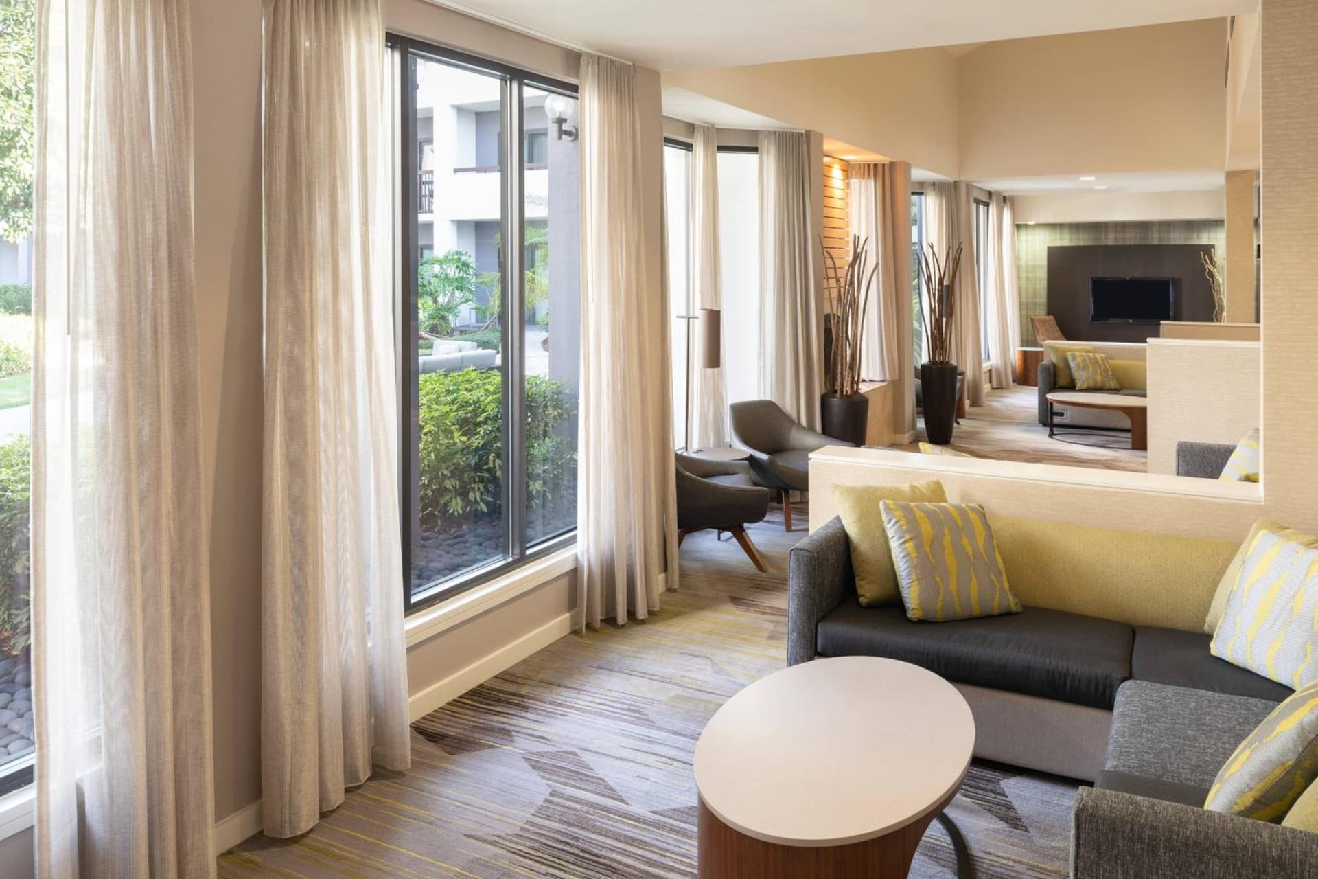 Courtyard by Marriott Orlando Airport