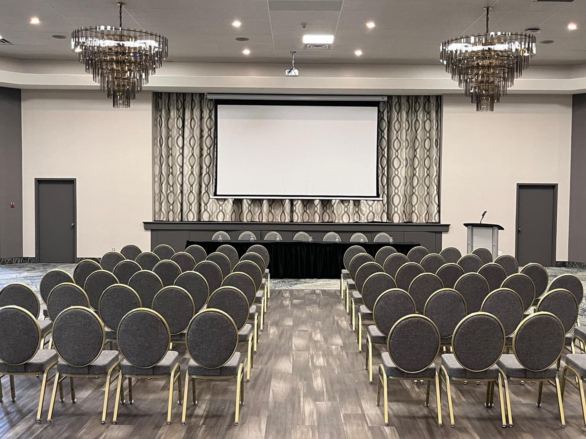 DoubleTree by Hilton Kingston