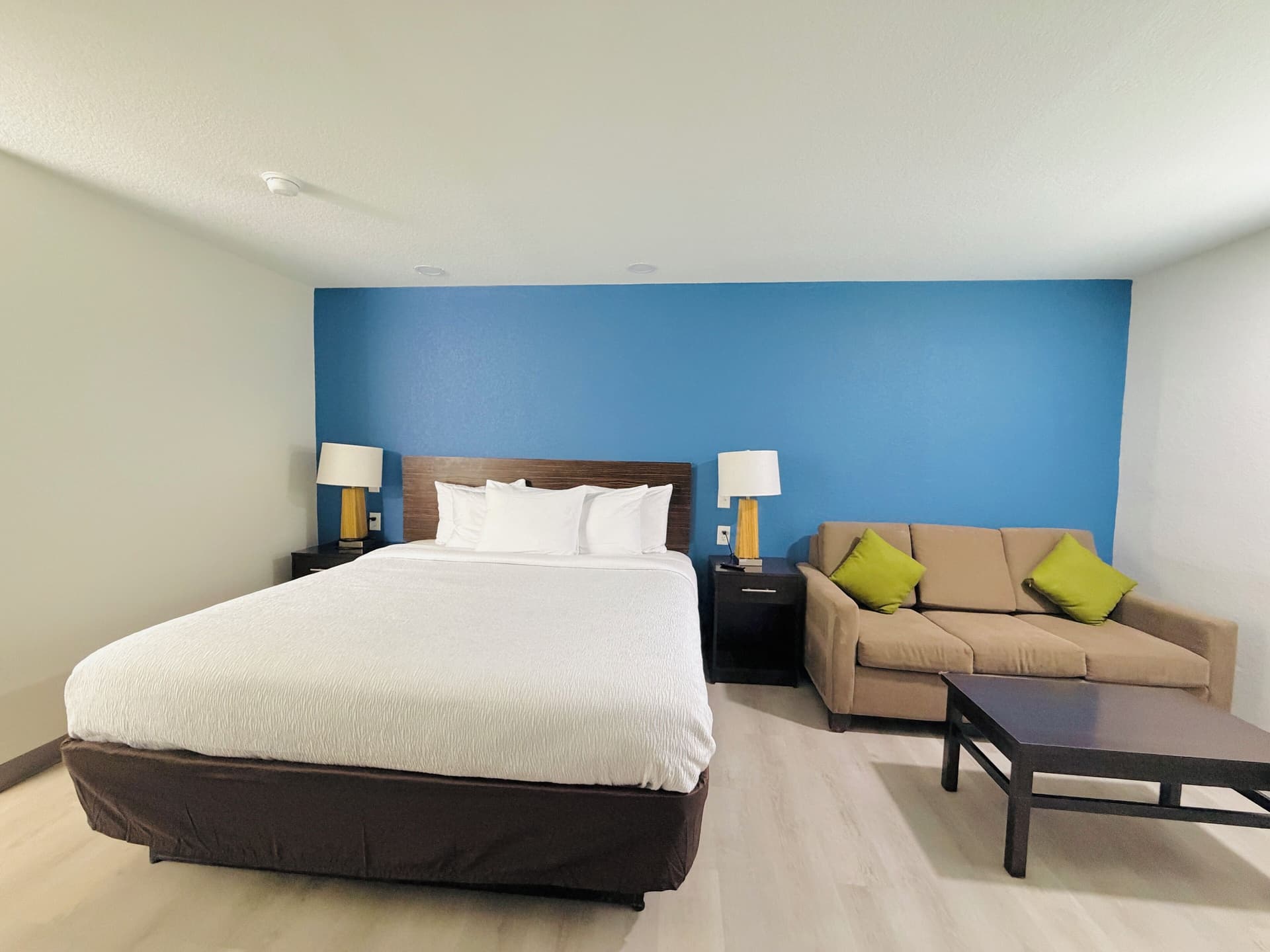 Hallmark Inn & Suites Newly Renovated Rooms San Antonio Northeast