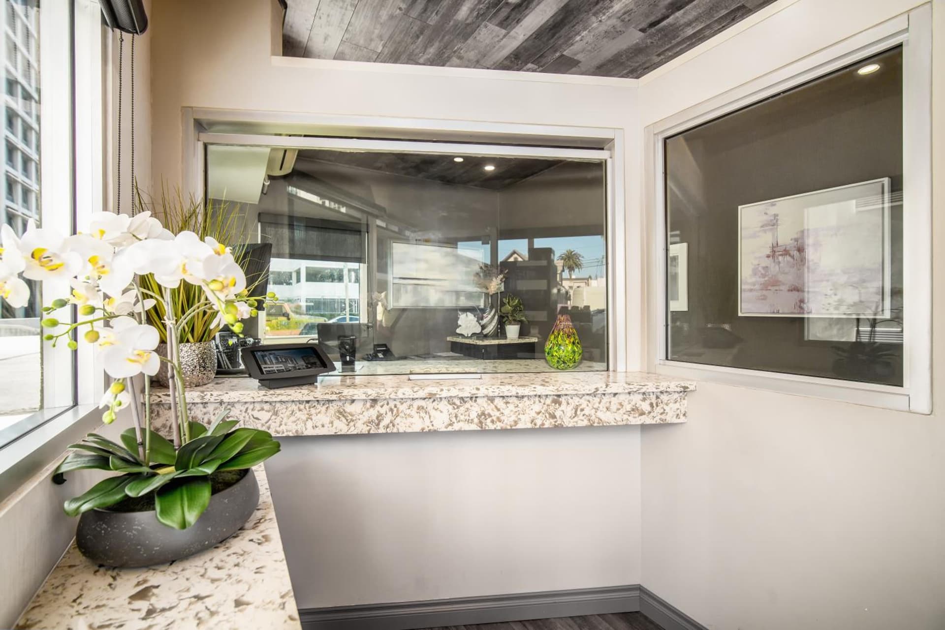 Inn at 50 - Long Beach Convention Center