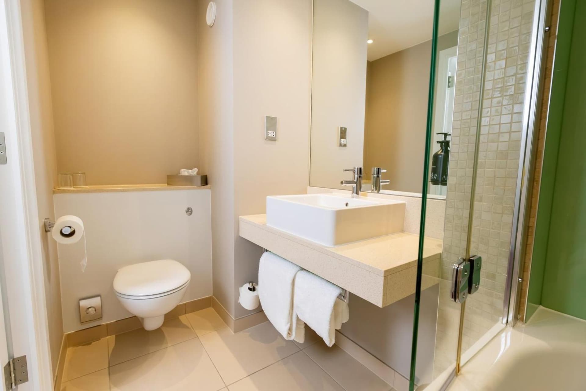 Holiday Inn Manchester-Mediacityuk by IHG
