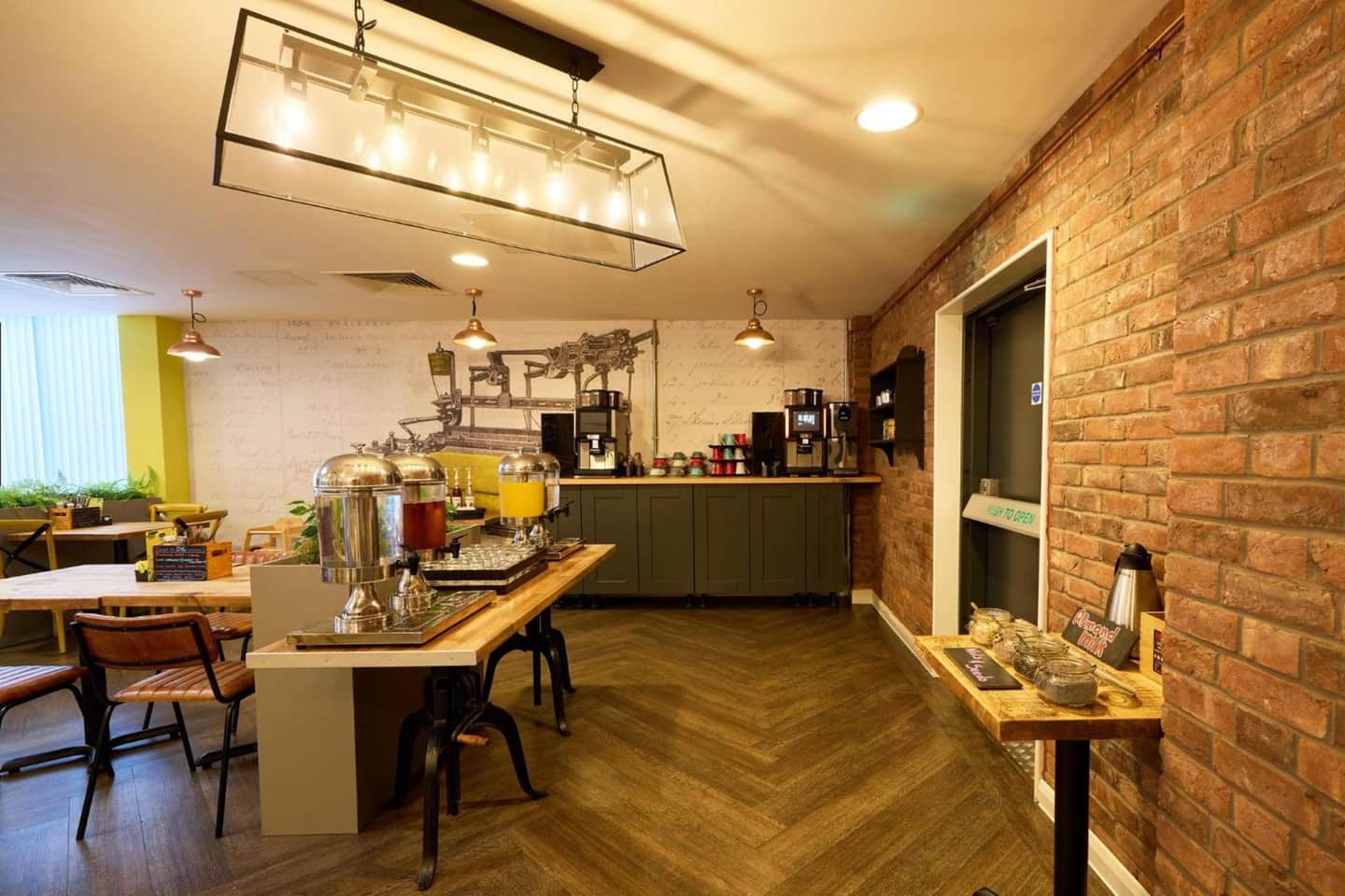 Holiday Inn - the niu, Loom Manchester North by IHG