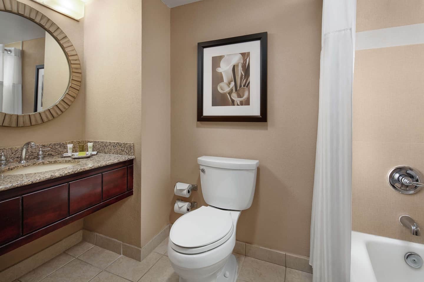 Hilton Orlando Lake Buena Vista - Disney Springs® Area
