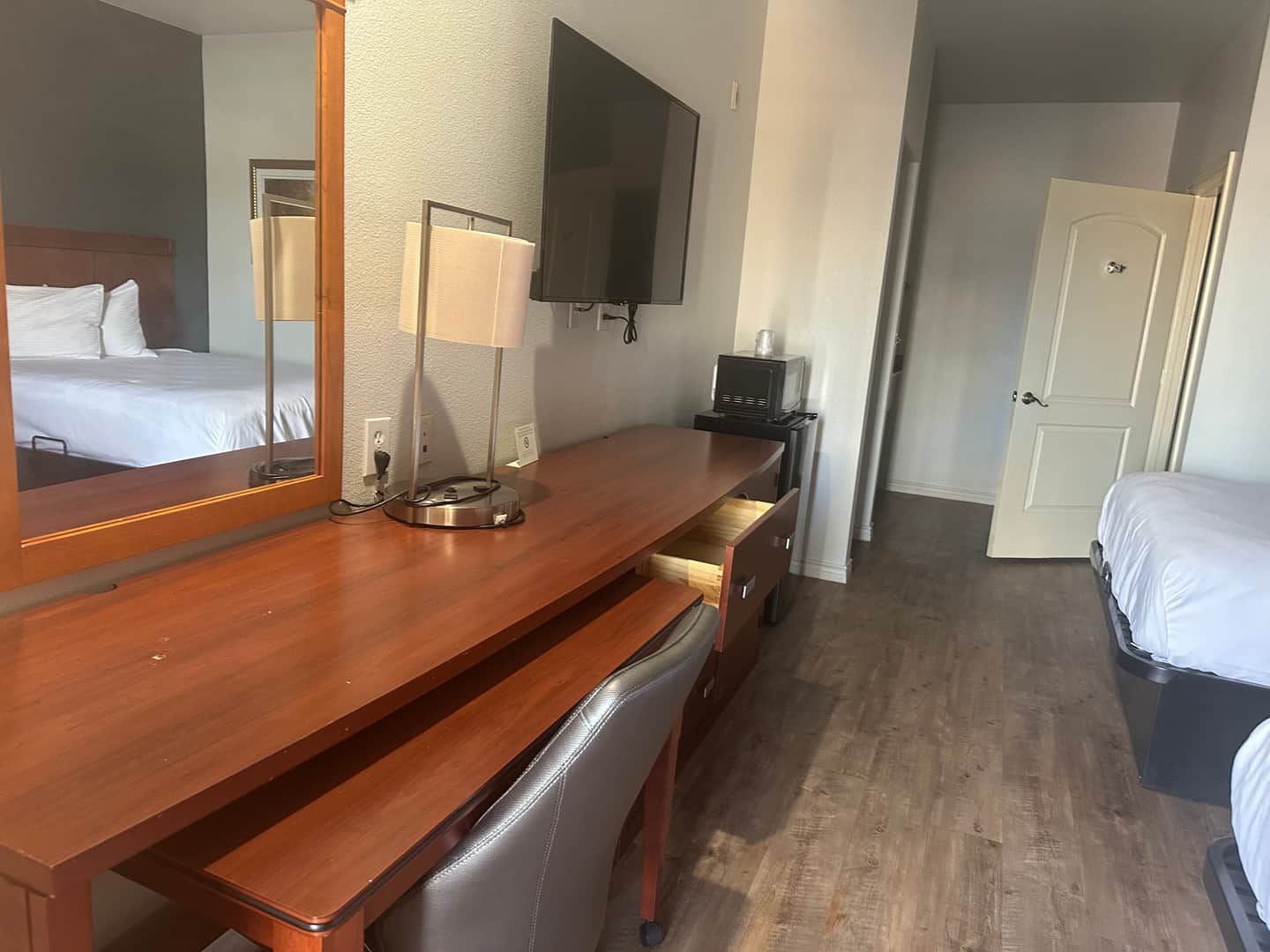 Bestway Inn