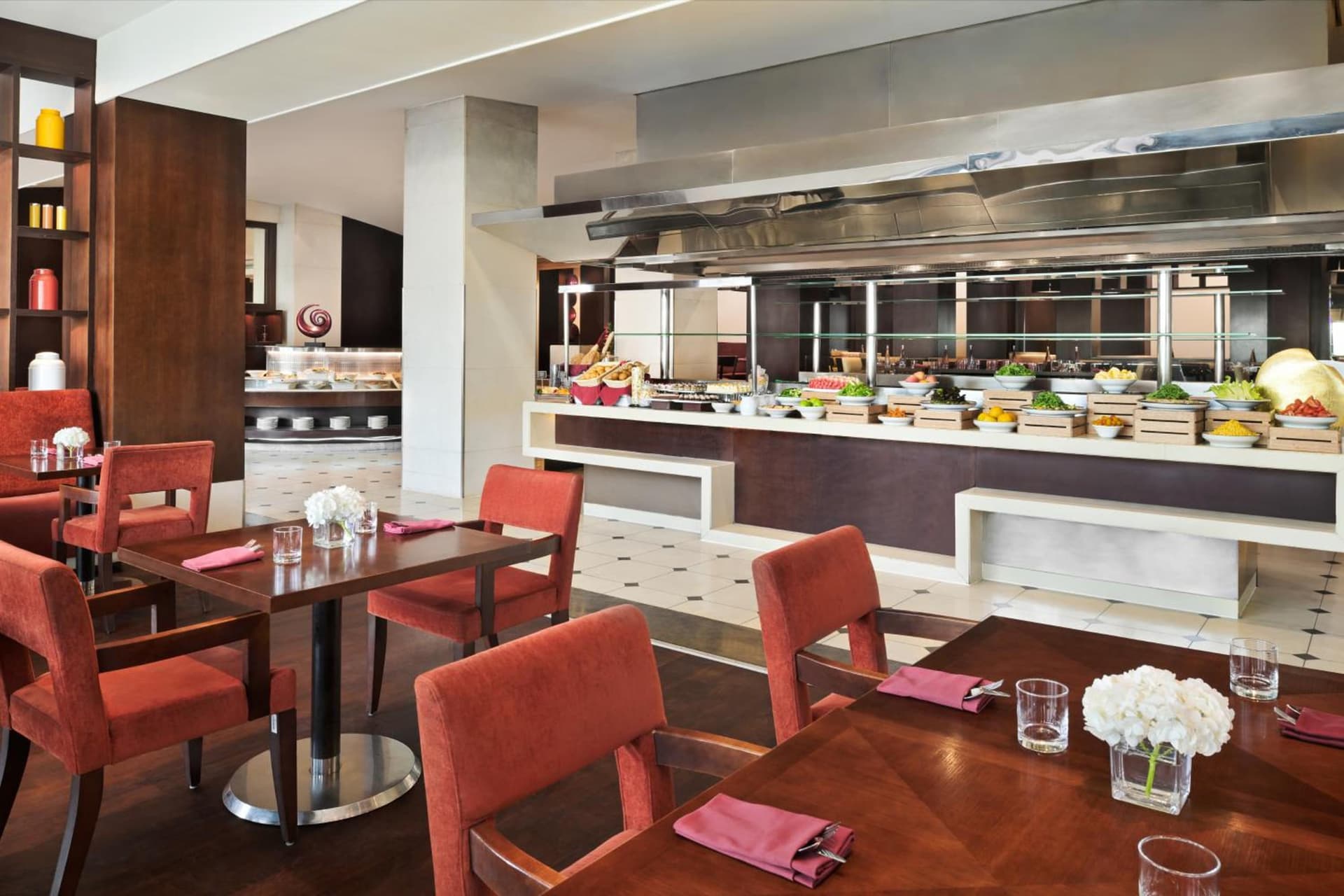 Mövenpick Grand Al Bustan Dubai