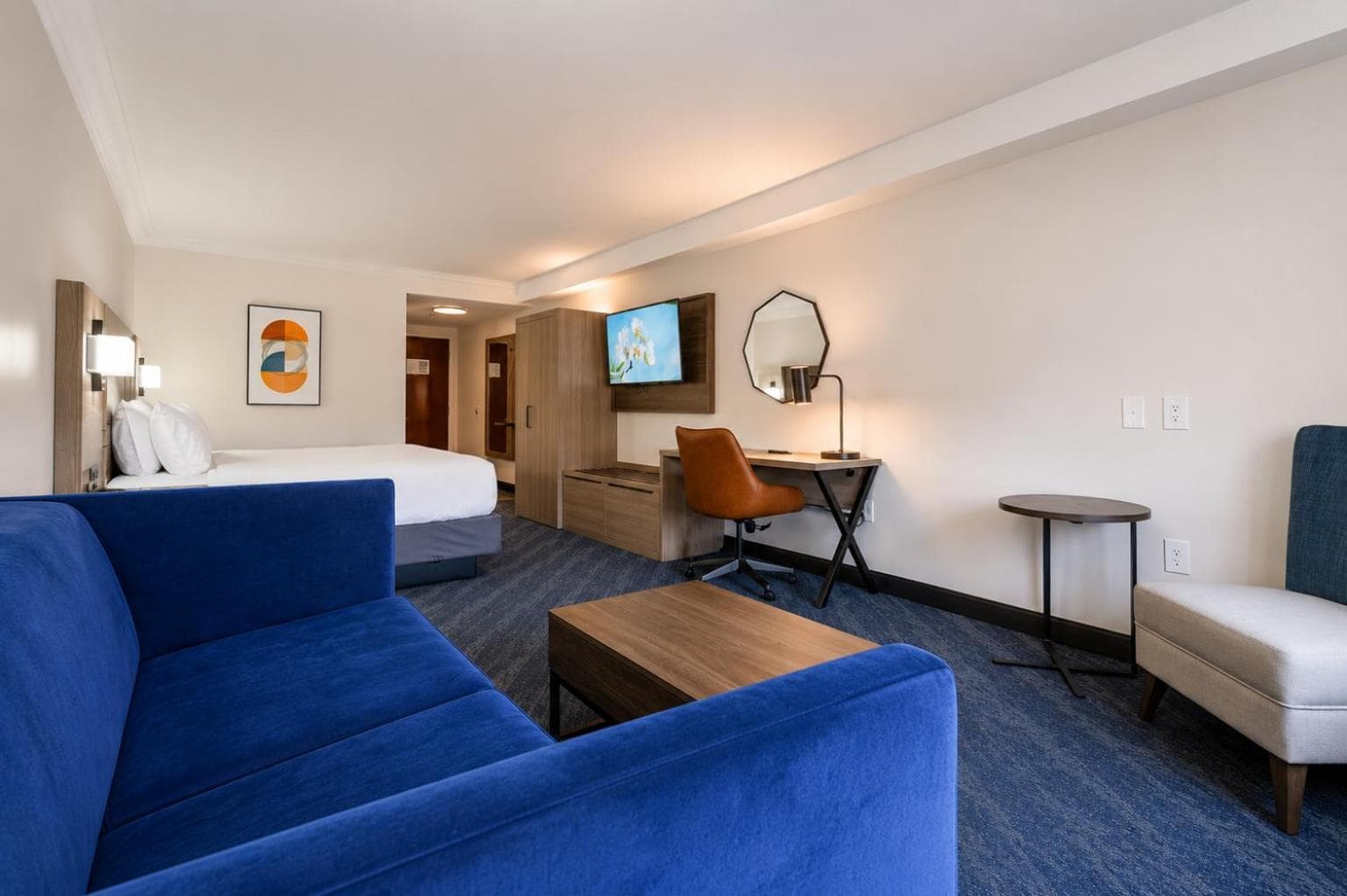 Holiday Inn Express & Suites Niagara Falls