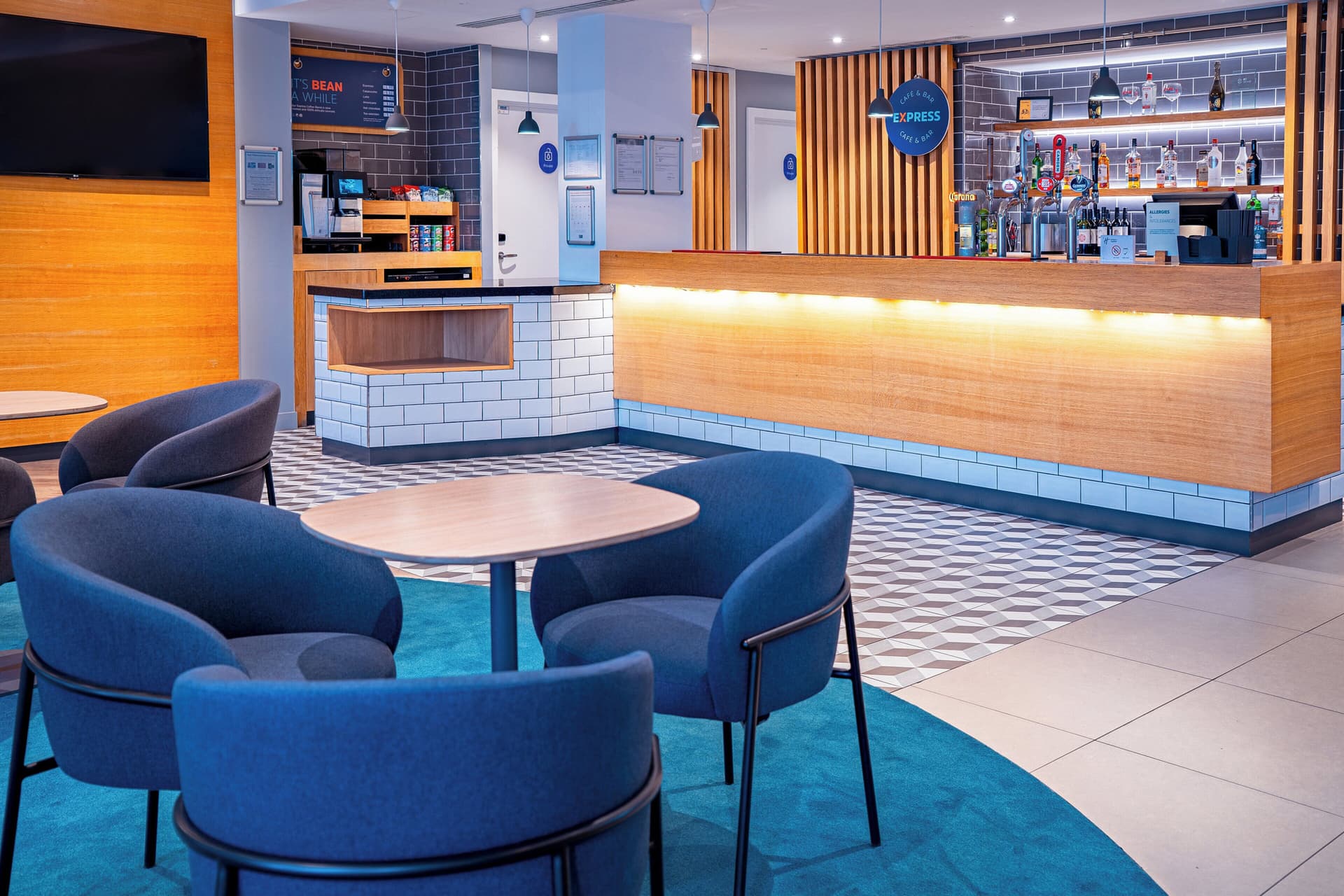 Holiday Inn Express - St. Albans - M25, Jct.22