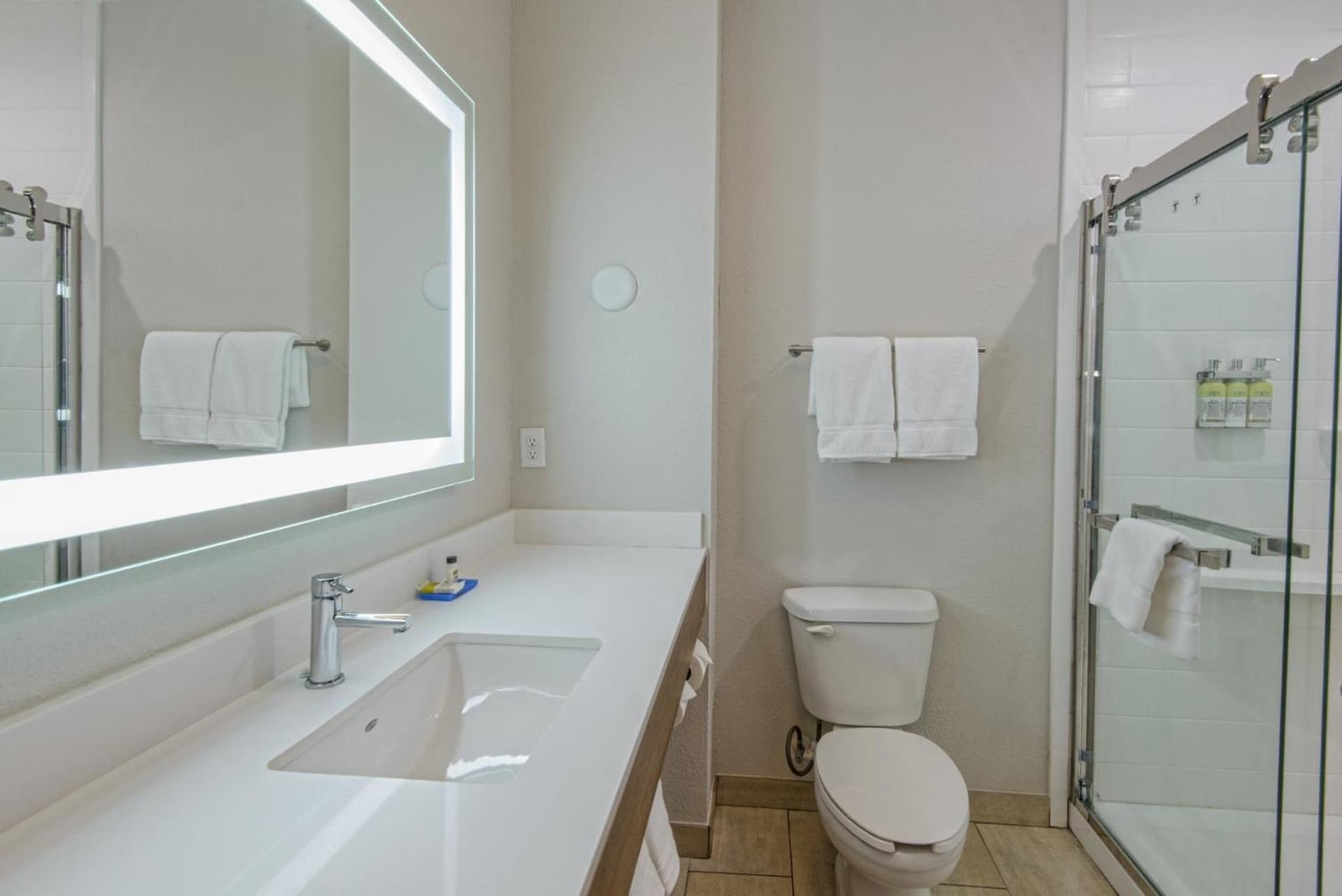 Holiday Inn Express & Suites Corpus Christi by IHG