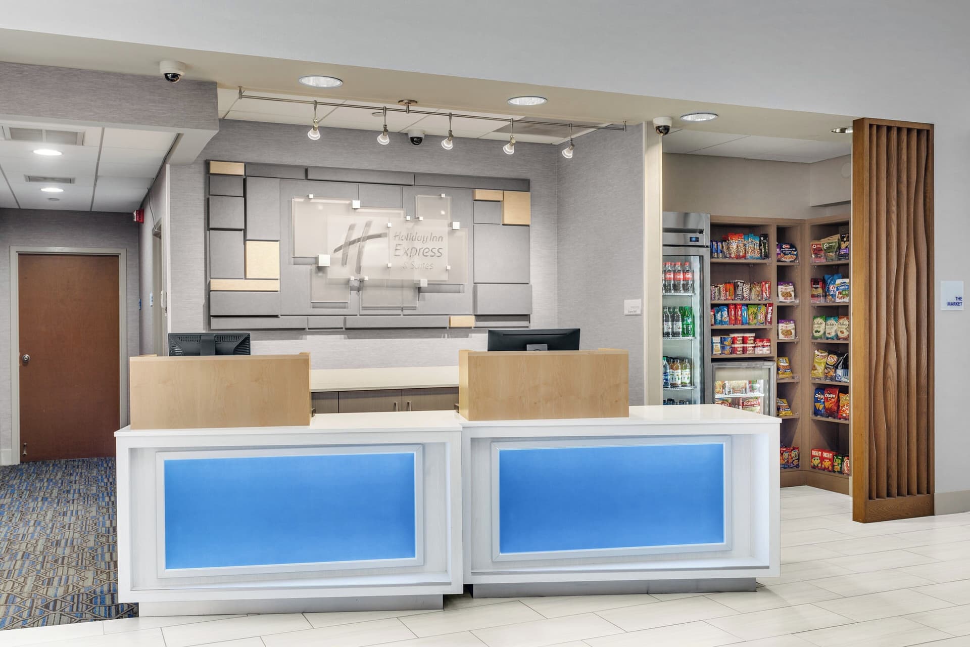 Holiday Inn Express & Suites South Portland