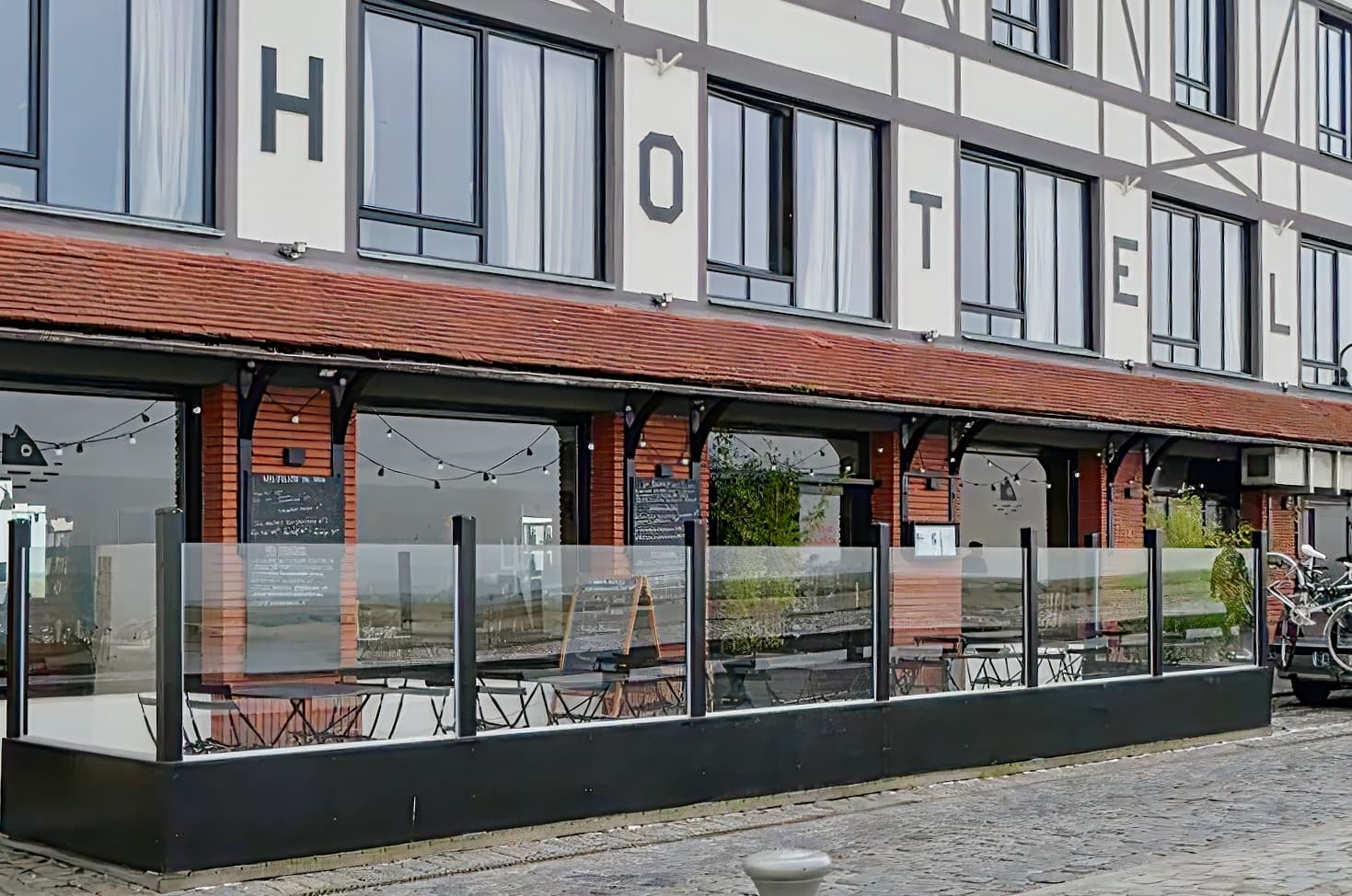 Hôtel Les Pilotes