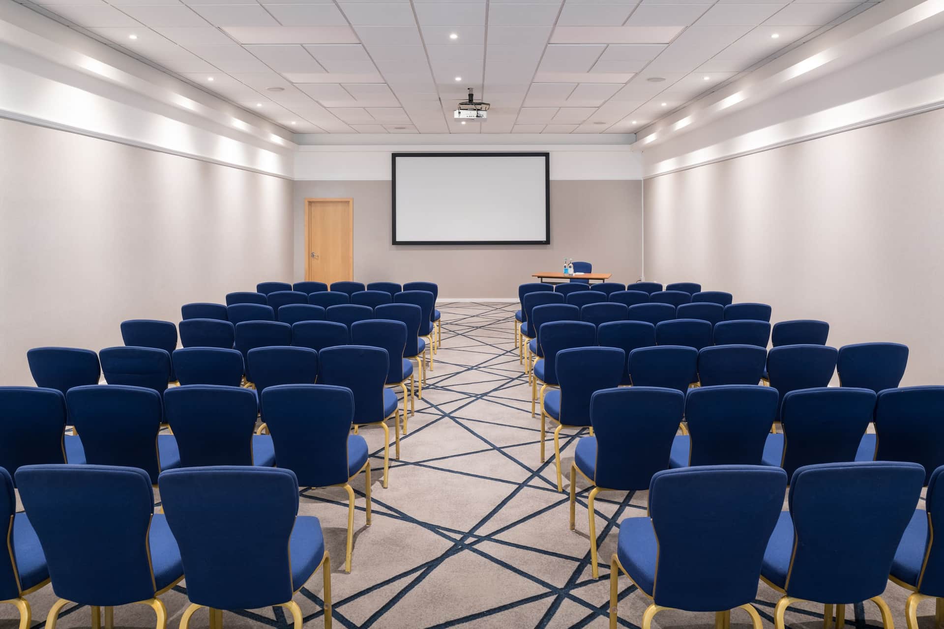 Renaissance London Heathrow Hotel