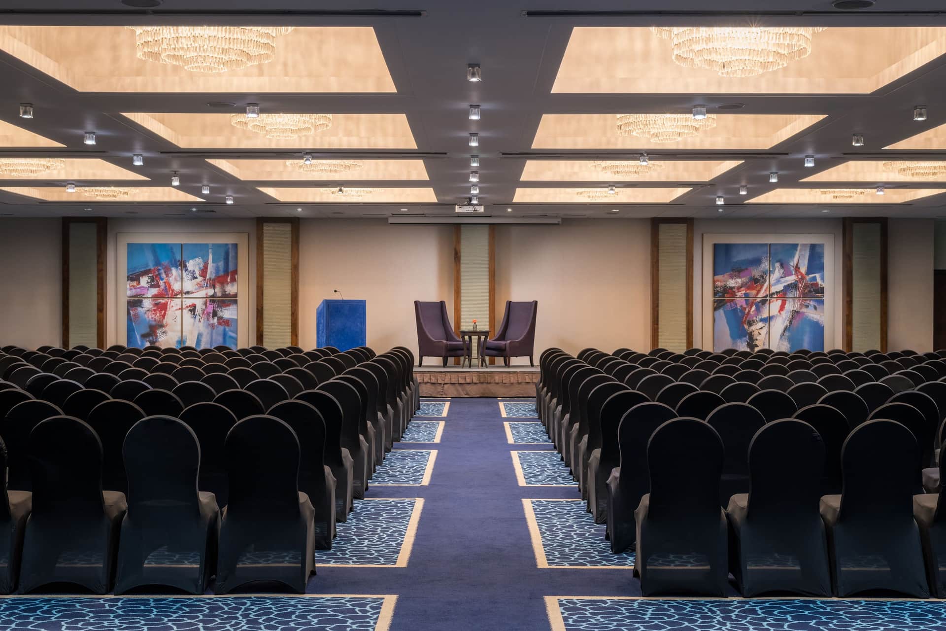 Renaissance London Heathrow Hotel