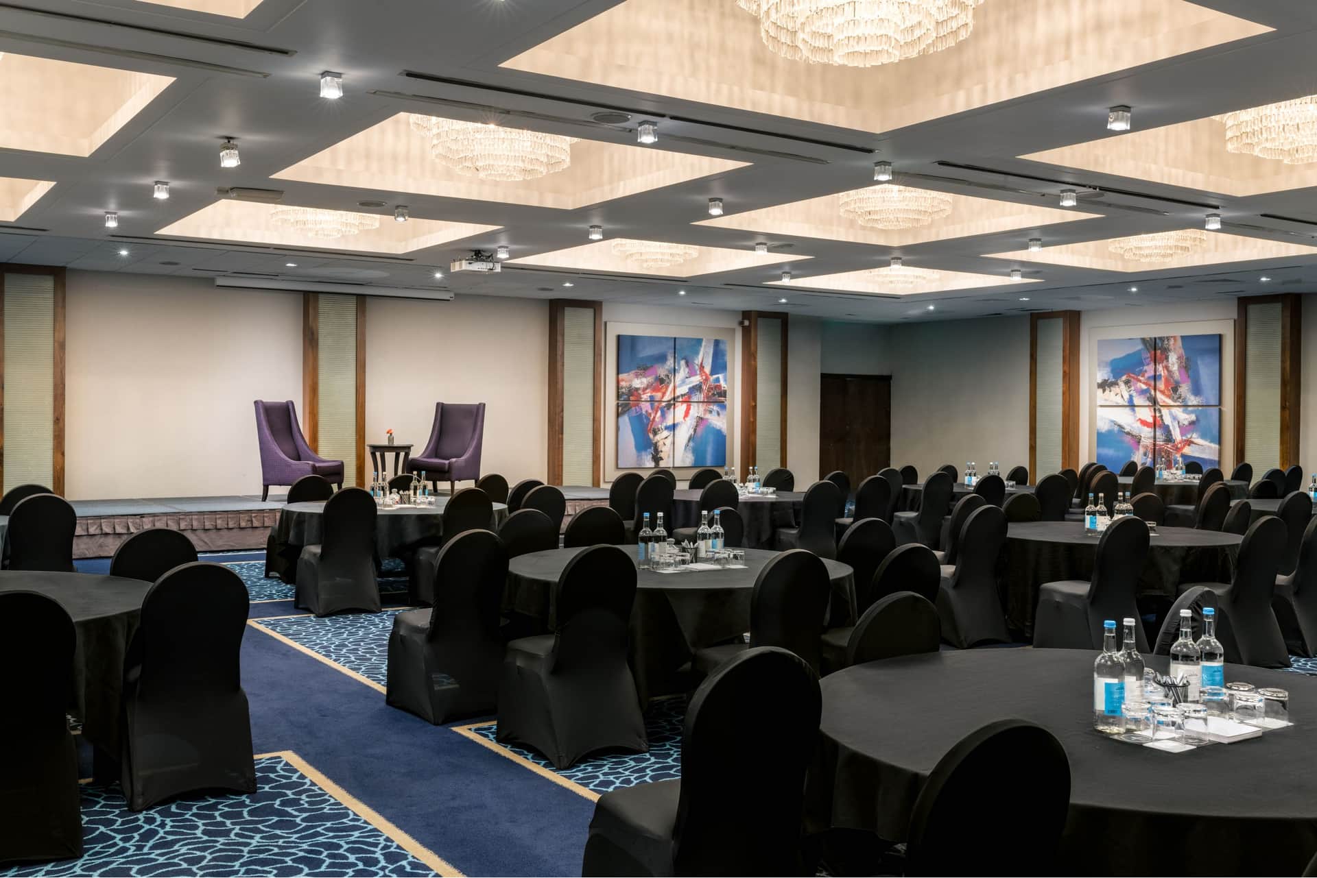 Renaissance London Heathrow Hotel