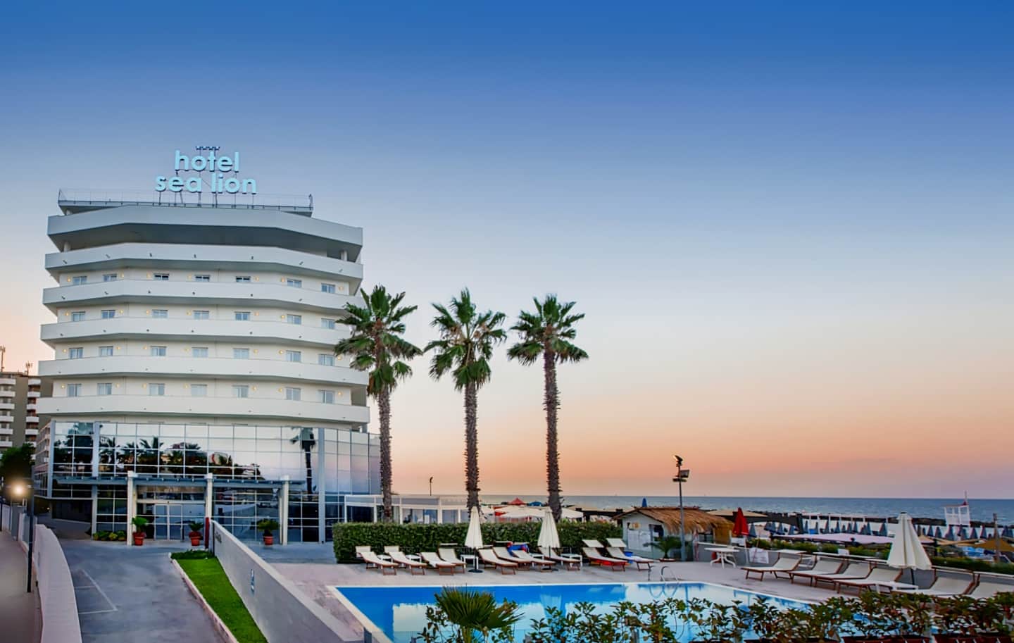 Sea Lion Hotel