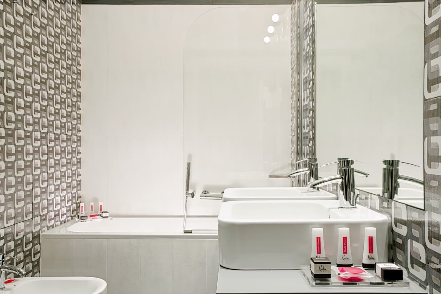 Art Hotel Noba