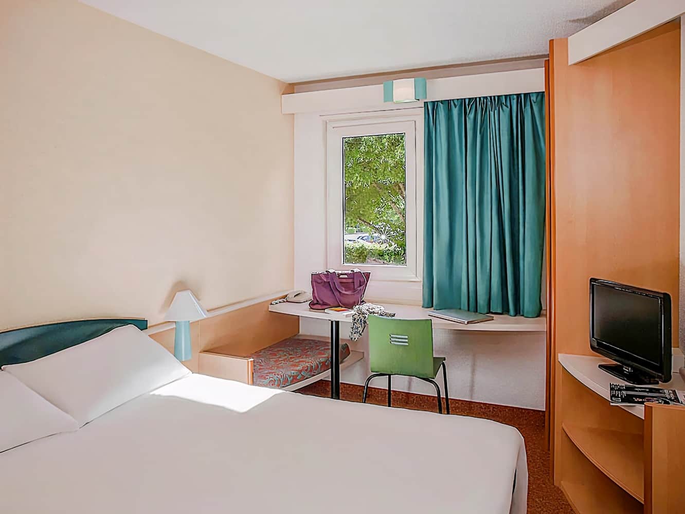 ibis Tours Sud