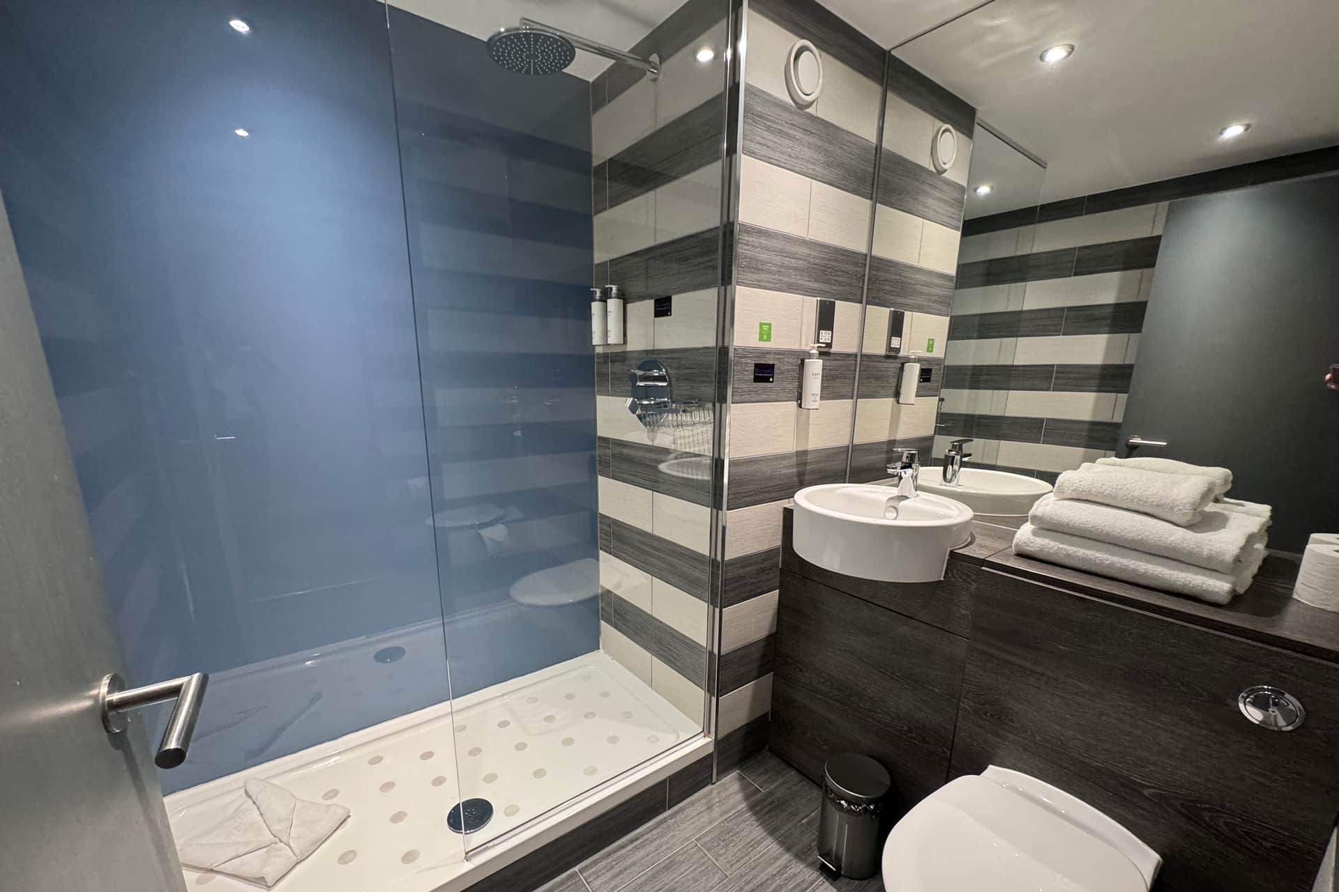 Village Hotel Aberdeen
