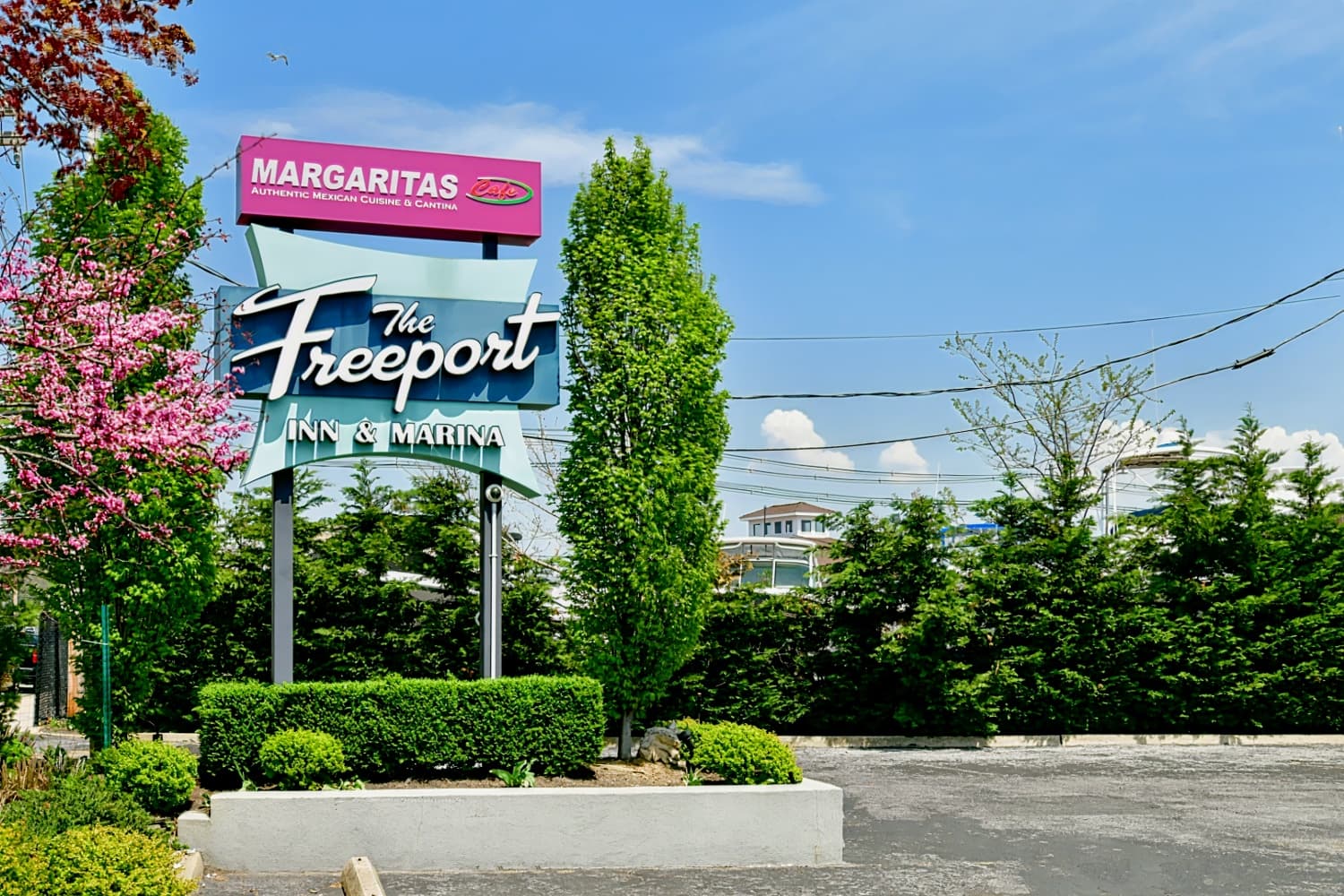 The Freeport Inn and Marina